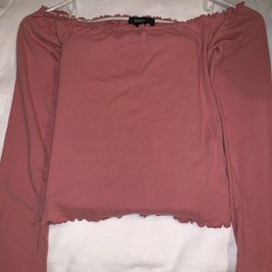 Offshoulder long sleeve